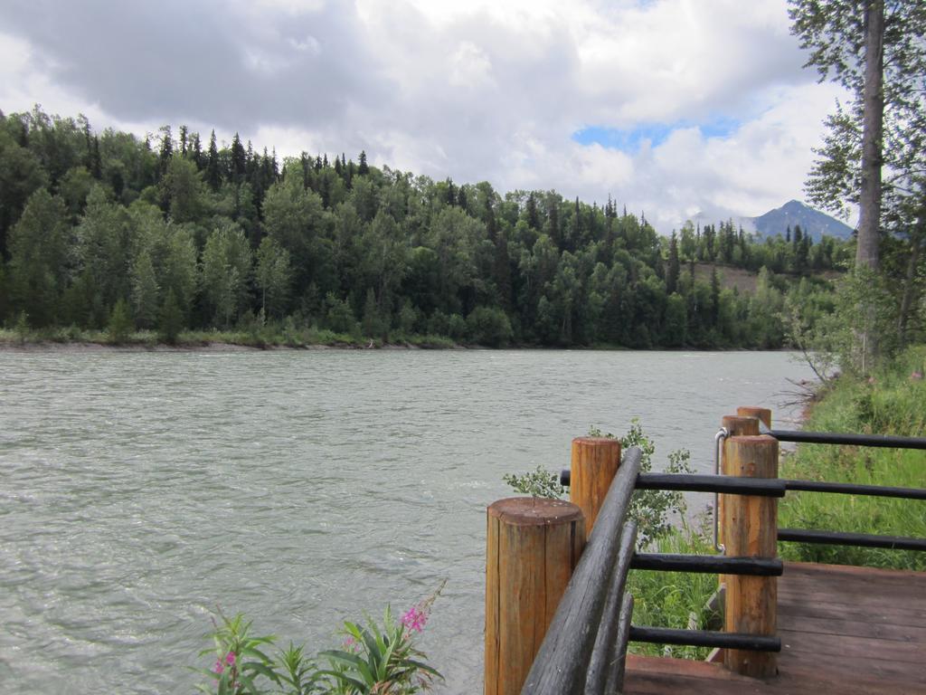 Ldr Lodge - Last Dollar Ranch Smithers Bagian luar foto
