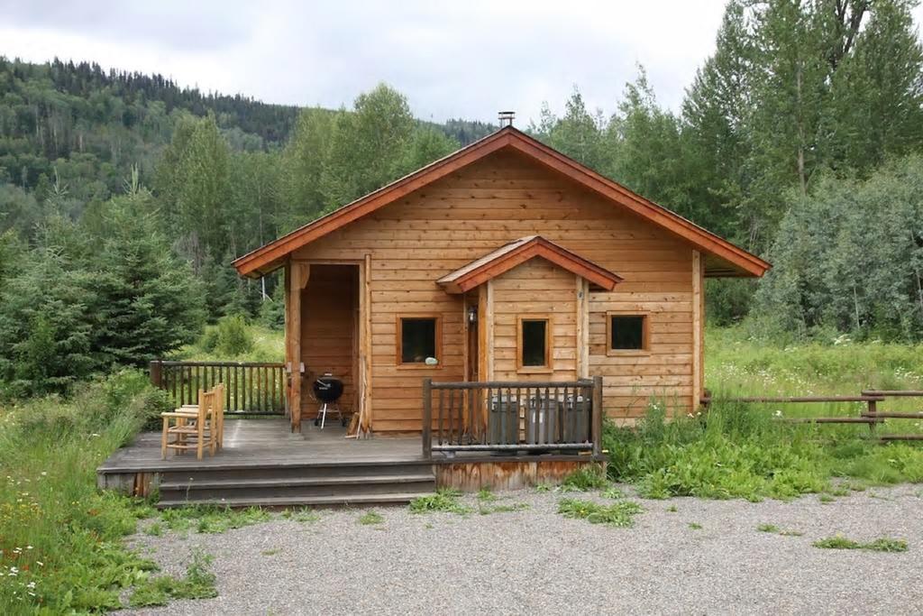 Ldr Lodge - Last Dollar Ranch Smithers Bagian luar foto