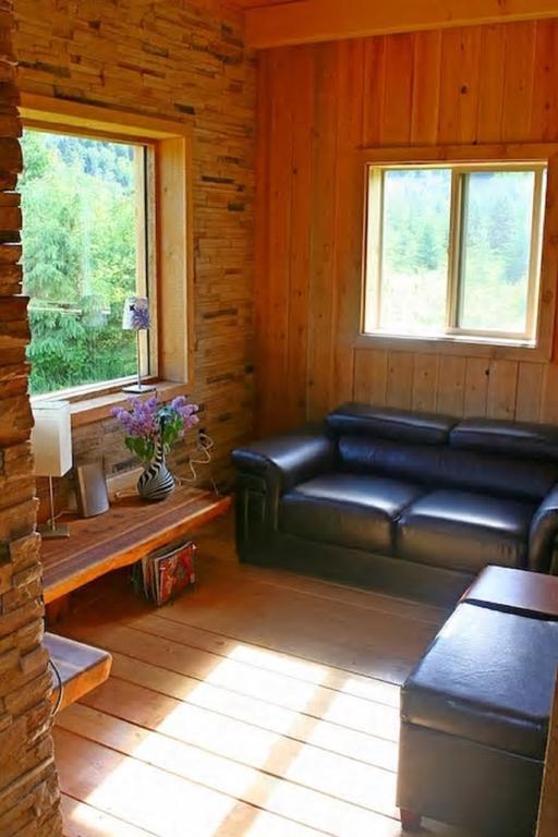 Ldr Lodge - Last Dollar Ranch Smithers Bagian luar foto