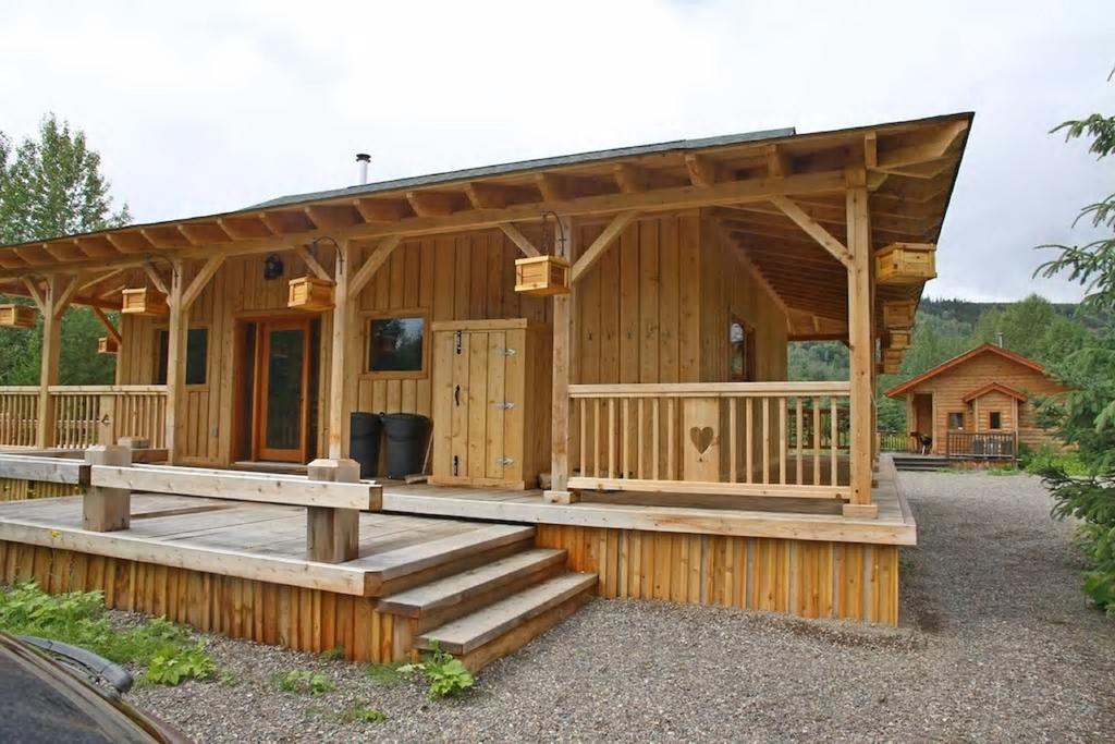 Ldr Lodge - Last Dollar Ranch Smithers Bagian luar foto